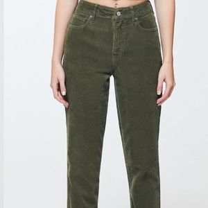 ISO olive green corduroy pants !